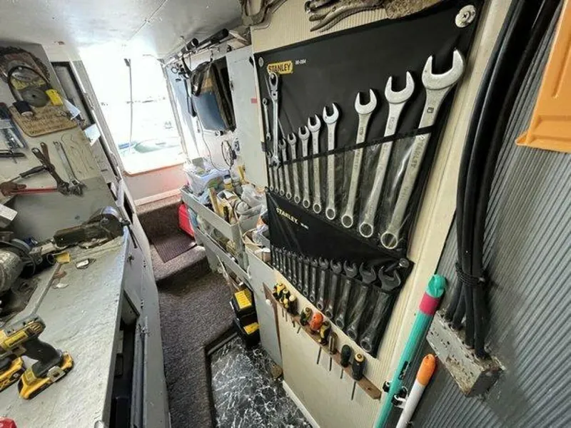 Slide: The Image of Canadian Sailcraft TDM OFFSHORE 1990 - 4257724