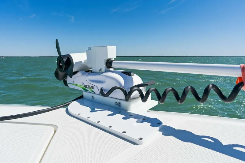 Slide: The Image of 2021 39 SeaVee 390Z - 4258849