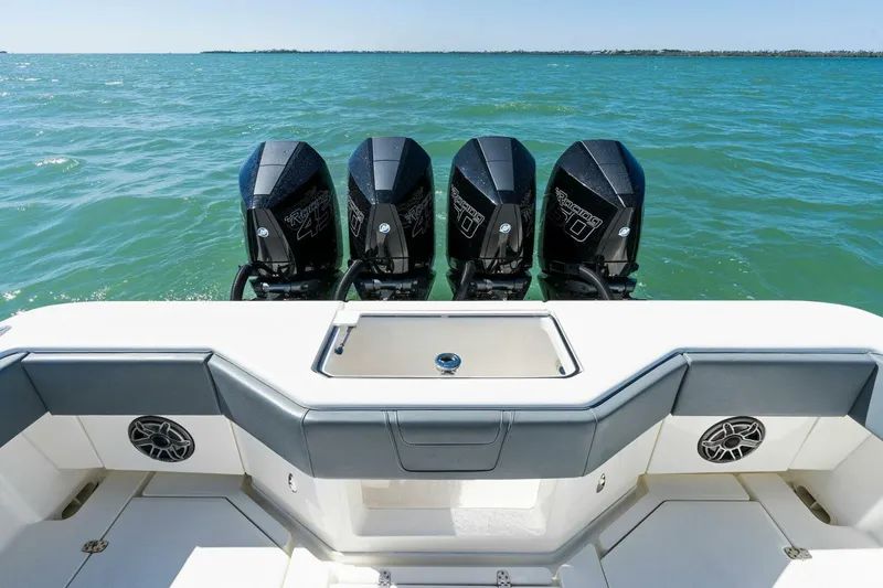 Slide: The Image of 2021 39 SeaVee 390Z - 4258858