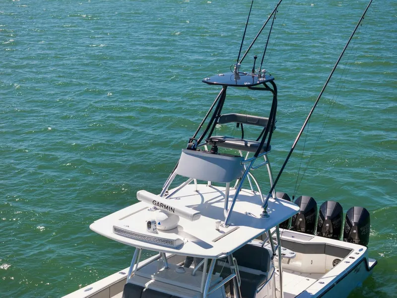 Slide: The Image of 2021 39 SeaVee 390Z - 4258822