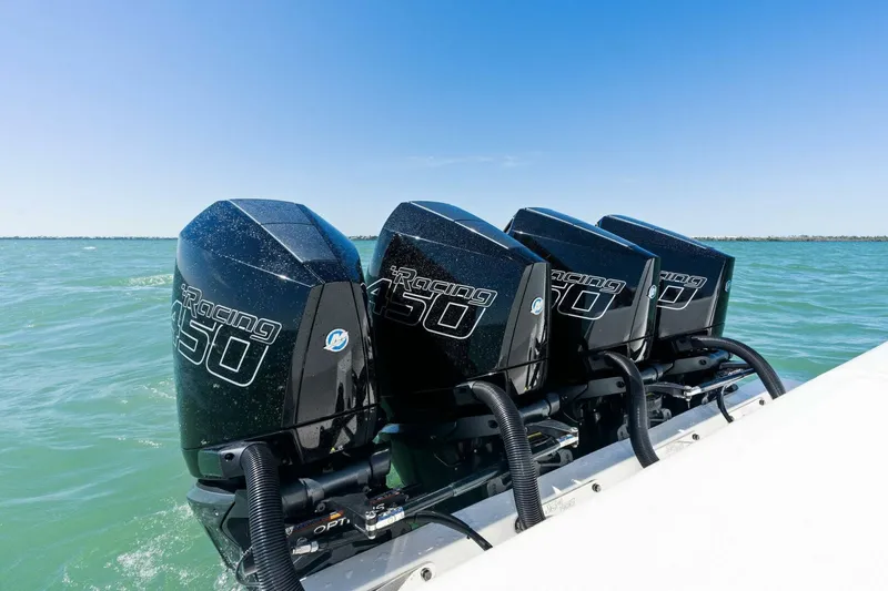 Slide: The Image of 2021 39 SeaVee 390Z - 4258859