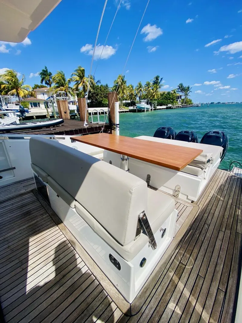 Slide: The Image of Astondoa 377 2020 - 4259705