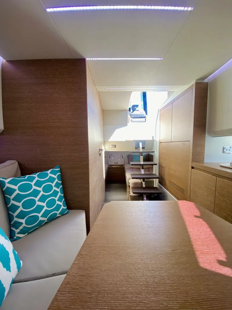 Slide: The Image of Astondoa 377 2020 - 4259713