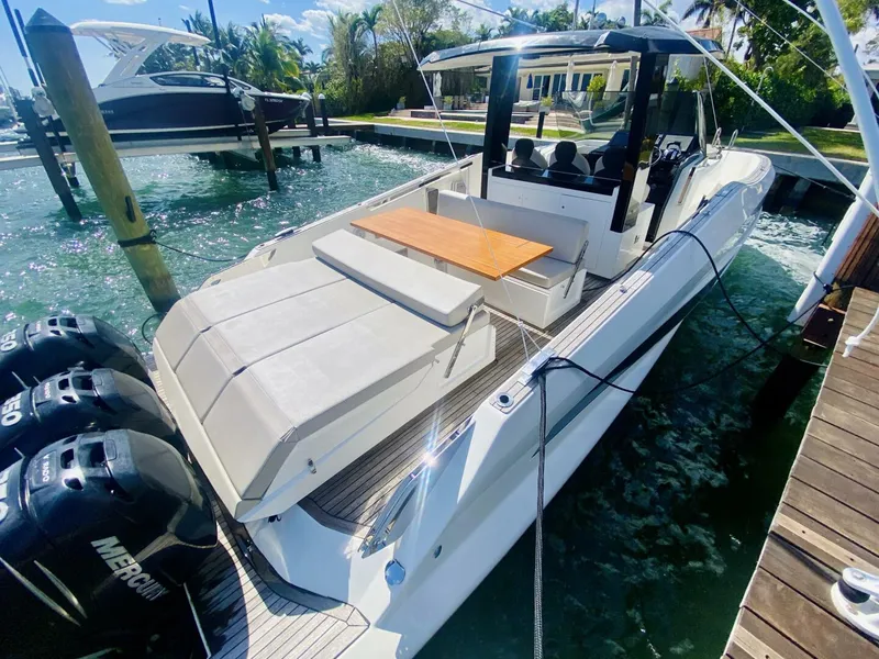 Slide: The Image of Astondoa 377 2020 - 4259679