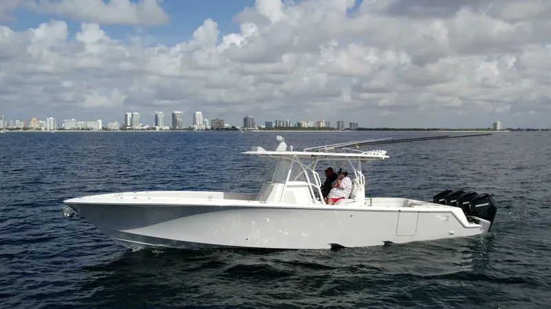 Slide: The Image of SeaVee 390z Center Console 2022 - 4259994
