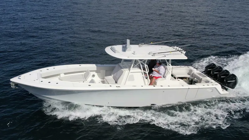 Slide: The Image of SeaVee 390z Center Console 2022 - 4260035