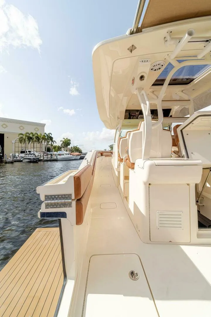 Slide: The Image of Scout 420 LXF 2020 - 4260203