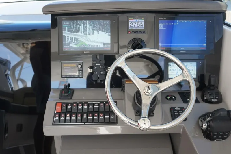 Slide: The Image of Pursuit OS 355 Offshore 2019 - 4261287