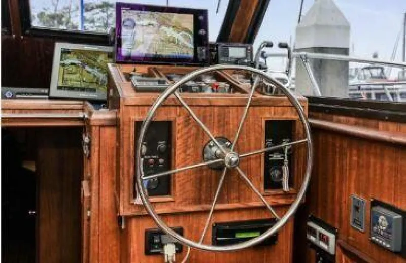 Slide: The Image of Hatteras 56 SeaKeeper 1977 - 4261405