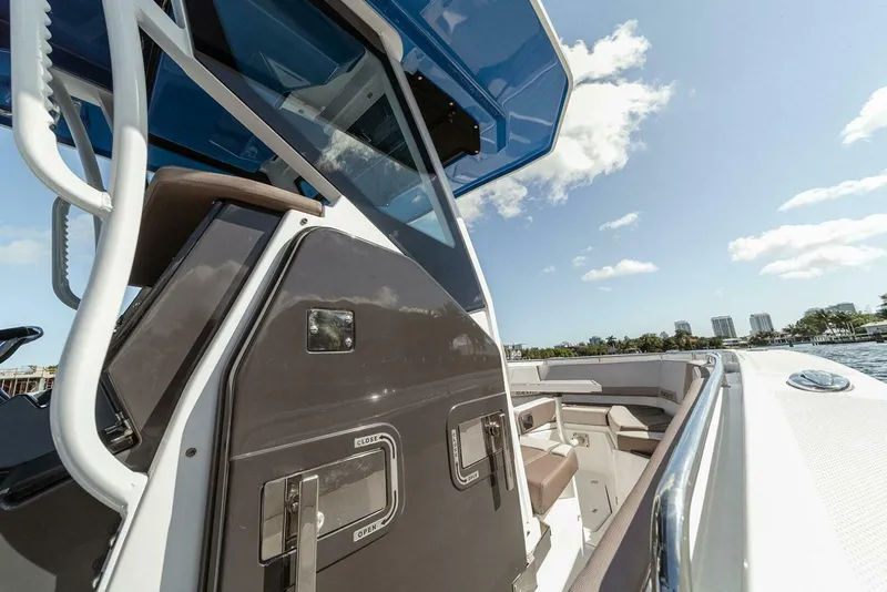 Slide: The Image of Blackfin 272 CC 2018 - 4261733