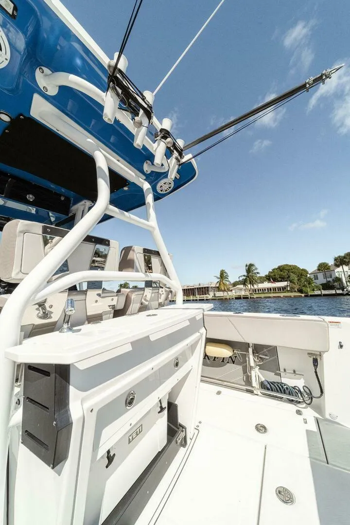 Slide: The Image of Blackfin 272 CC 2018 - 4261742