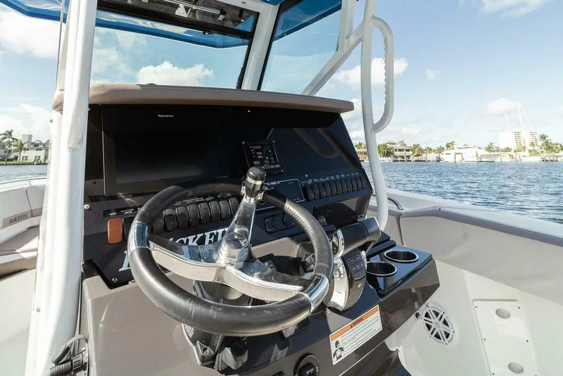 Slide: The Image of Blackfin 272 CC 2018 - 4261755