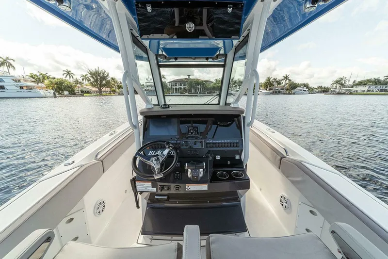 Slide: The Image of Blackfin 272 CC 2018 - 4261763