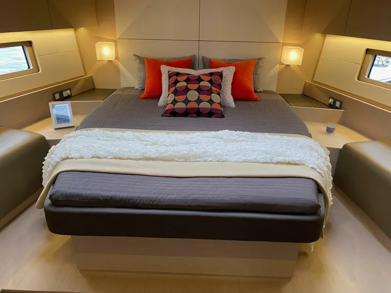 Slide: The Image of Fwd cabin - 4268997