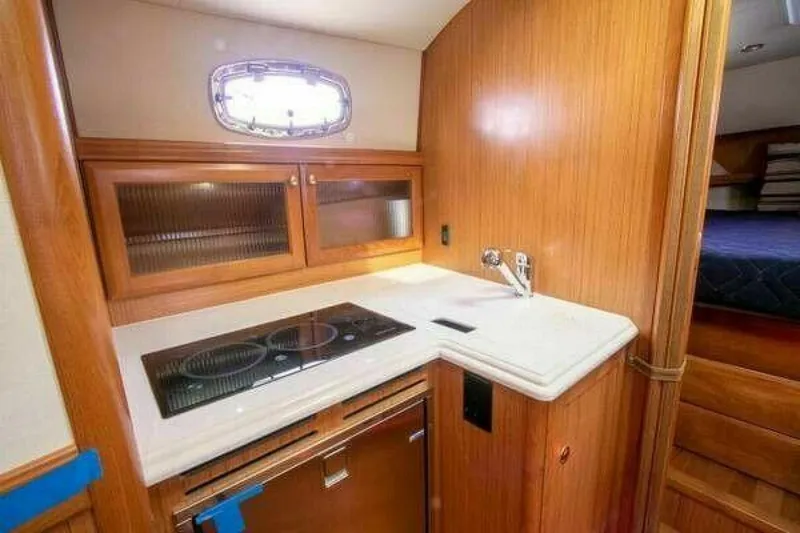 Slide: The Image of Mainship M34 Pilot 2016 - 4265596