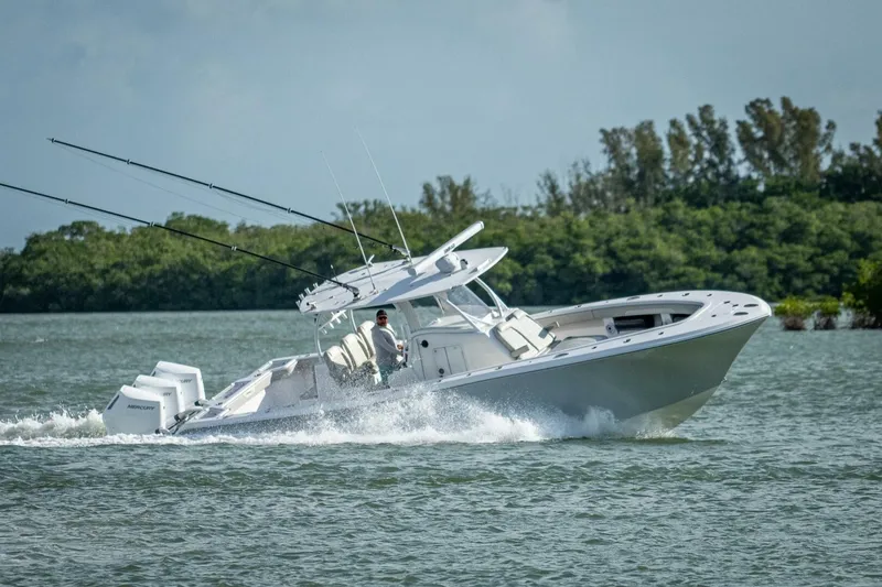 Slide: The Image of Front Runner Center Console 2021 - 4265986