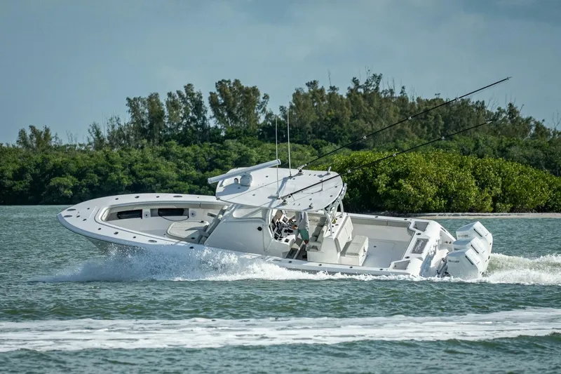 Slide: The Image of Front Runner Center Console 2021 - 4265991