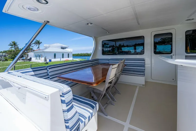 Slide: The Image of Marlow Explorer Enclosed Bridge (CB) 2013 - 4267550