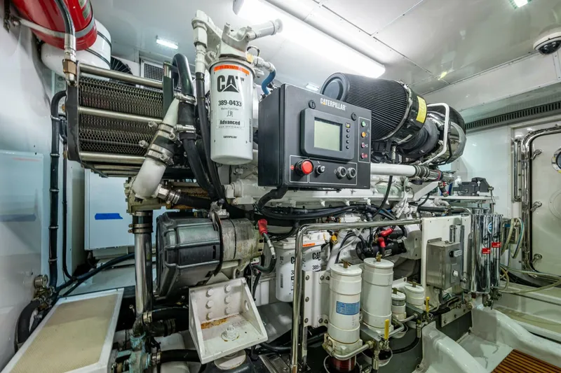 Slide: The Image of Marlow Explorer Enclosed Bridge (CB) 2013 - 4267544