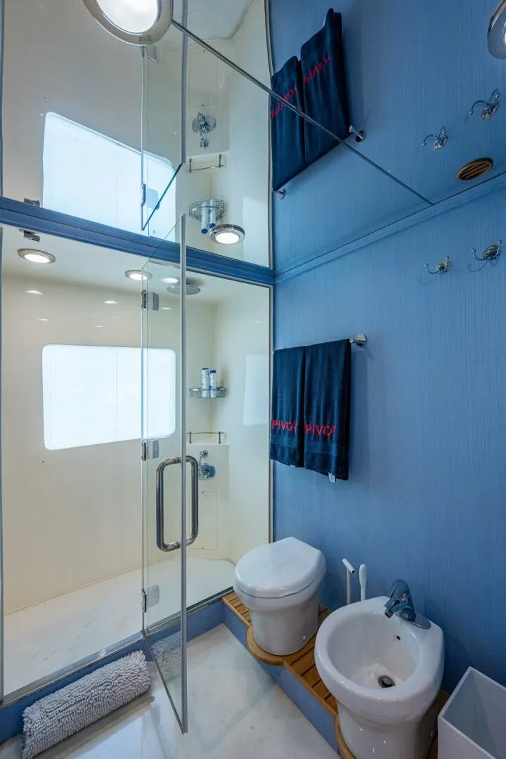 Slide: The Image of Marlow Explorer Enclosed Bridge (CB) 2013 - 4267573