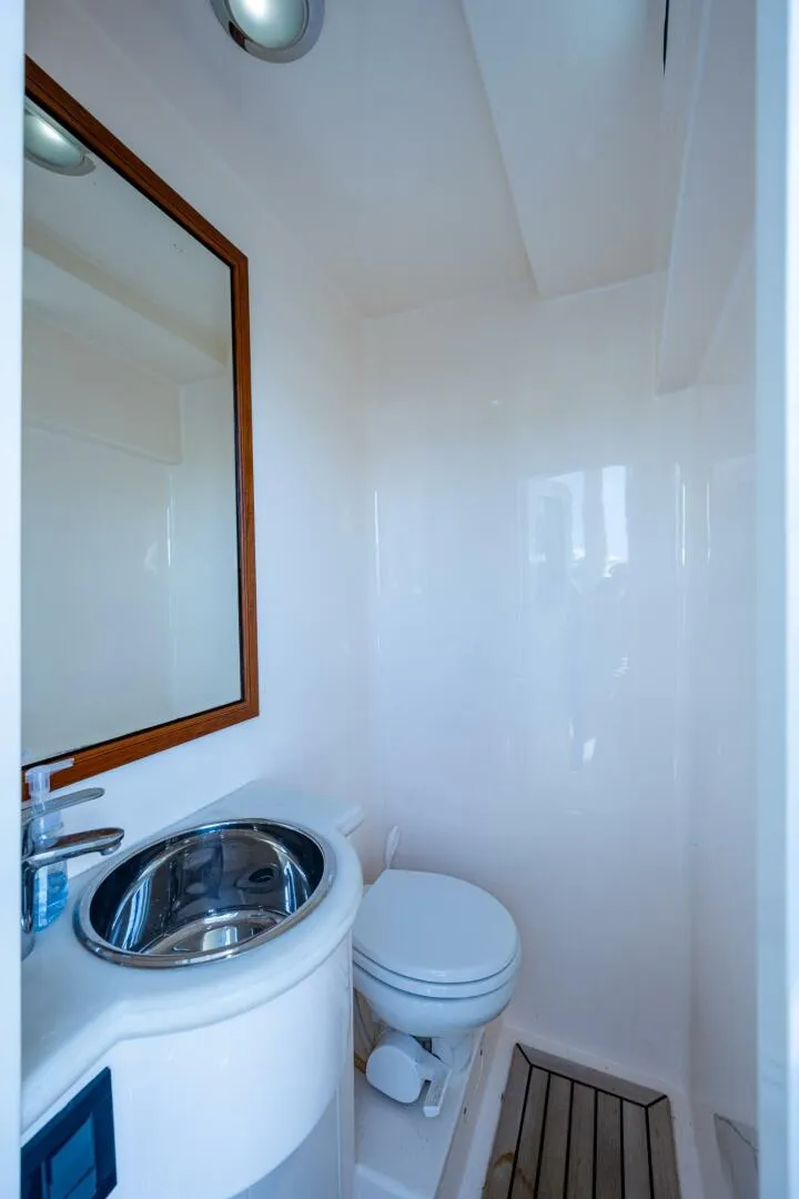 Slide: The Image of Marlow Explorer Enclosed Bridge (CB) 2013 - 4267538