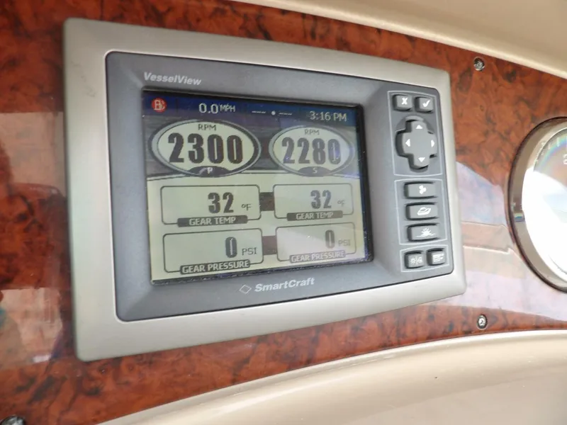 Slide: The Image of Sea Ray 390 Motor Yacht 2003 - 4275298