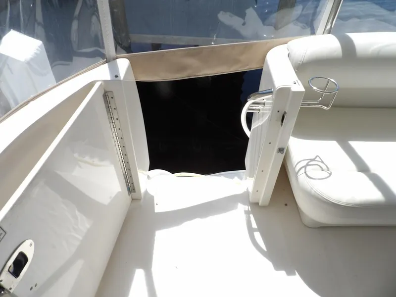 Slide: The Image of Sea Ray 390 Motor Yacht 2003 - 4269678
