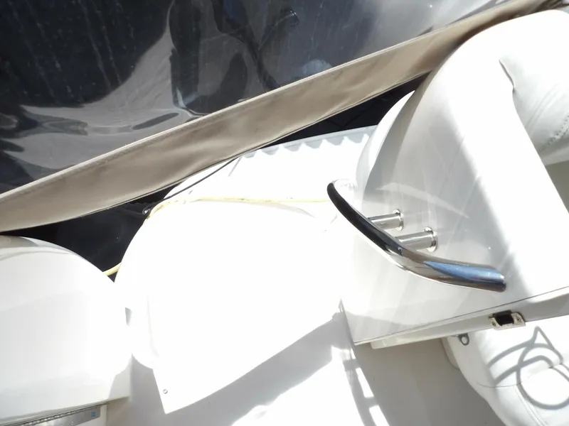 Slide: The Image of Sea Ray 390 Motor Yacht 2003 - 4269680