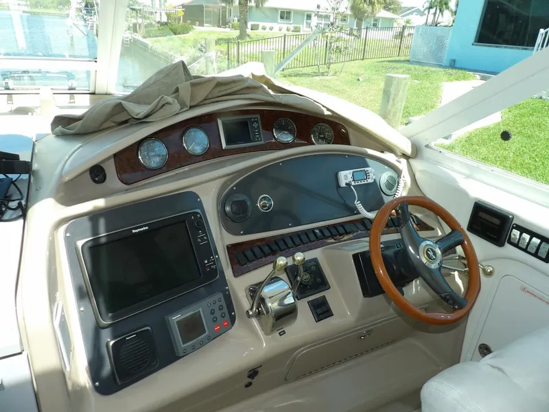Slide: The Image of Sea Ray 390 Motor Yacht 2003 - 4269686