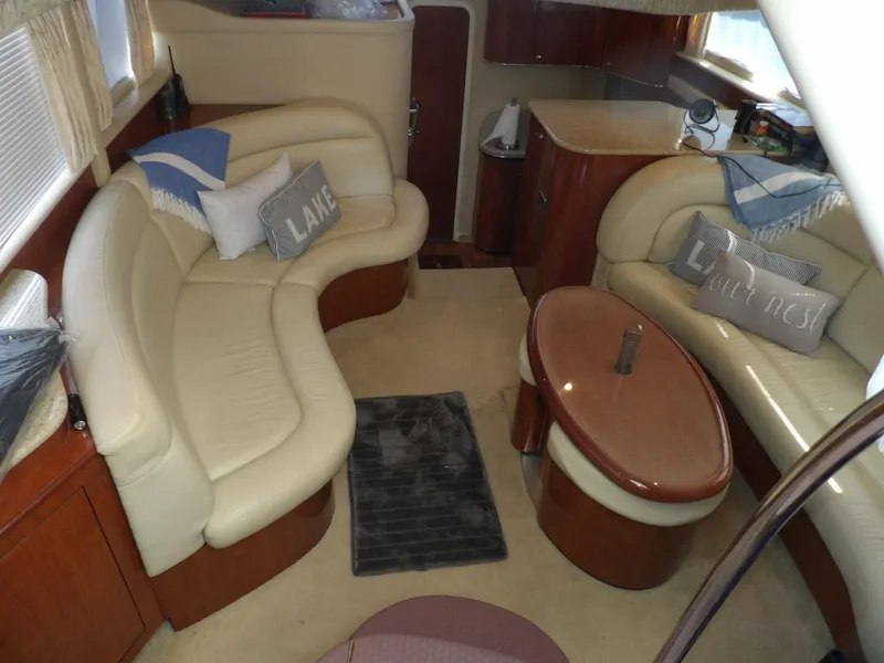 Slide: The Image of Sea Ray 390 Motor Yacht 2003 - 4269707