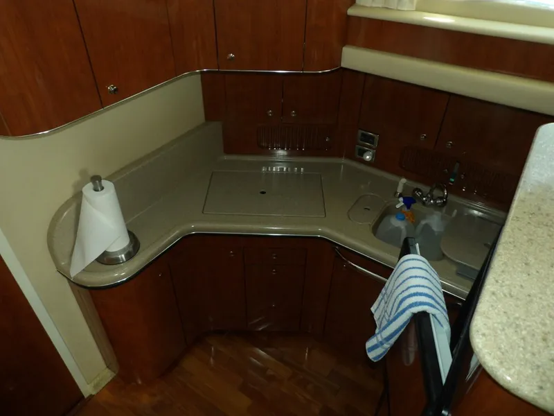 Slide: The Image of Sea Ray 390 Motor Yacht 2003 - 4269716