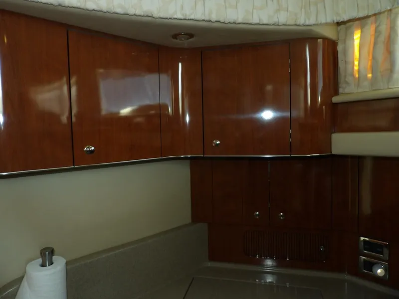 Slide: The Image of Sea Ray 390 Motor Yacht 2003 - 4269723