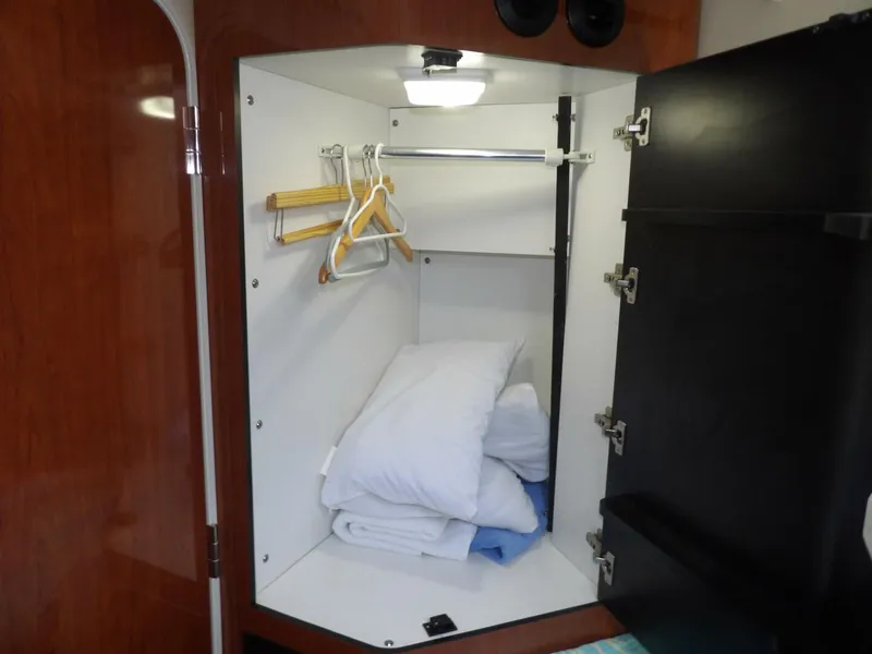 Slide: The Image of Sea Ray 390 Motor Yacht 2003 - 4269731
