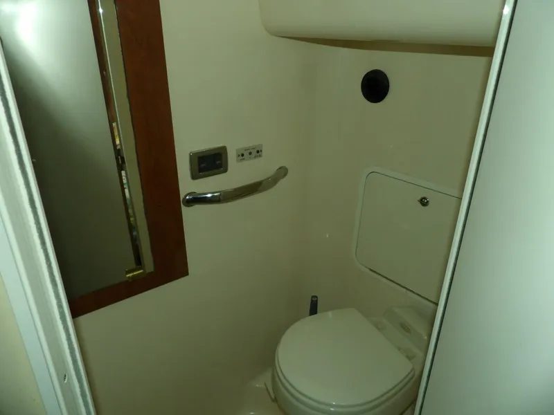 Slide: The Image of Sea Ray 390 Motor Yacht 2003 - 4269772