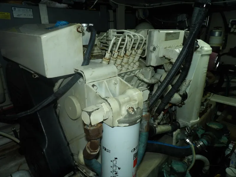 Slide: The Image of Sea Ray 390 Motor Yacht 2003 - 4273486