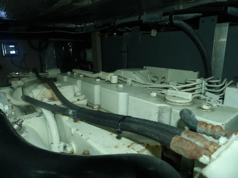 Slide: The Image of Sea Ray 390 Motor Yacht 2003 - 4273488