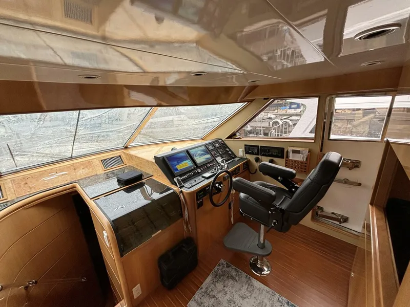 Slide: The Image of Vitech Vitech 68 Pilothouse 1999 - 4271273