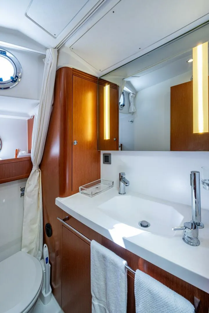 Slide: The Image of Beneteau Swift Trawler 44 2018 - 4271761