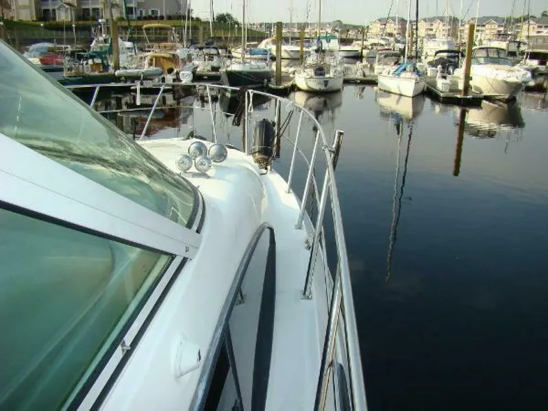 Slide: The Image of Cruisers Yachts 455 Express Motoryacht 2004 - 4272208