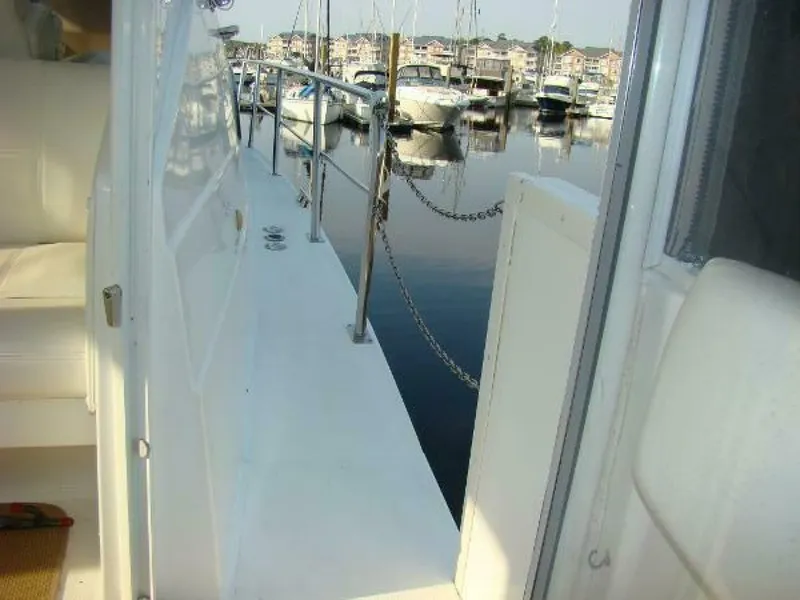 Slide: The Image of Cruisers Yachts 455 Express Motoryacht 2004 - 4272230