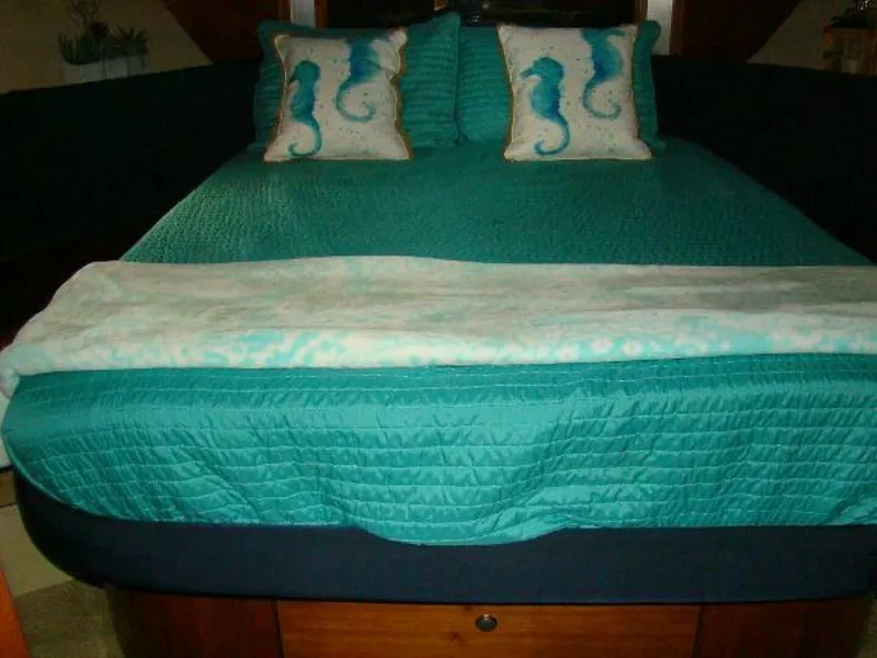 Slide: The Image of Cruisers Yachts 455 Express Motoryacht 2004 - 4272267