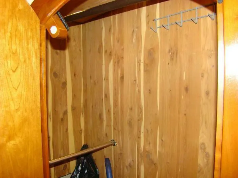 Slide: The Image of Cruisers Yachts 455 Express Motoryacht 2004 - 4272270