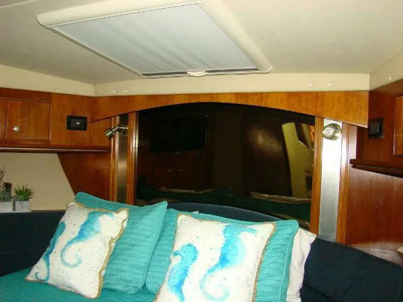Slide: The Image of Cruisers Yachts 455 Express Motoryacht 2004 - 4272271