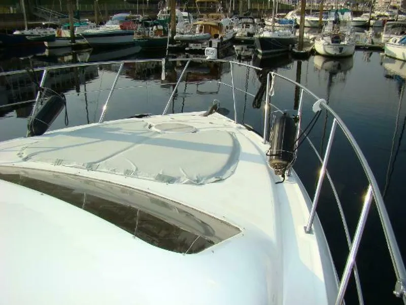 Slide: The Image of Cruisers Yachts 455 Express Motoryacht 2004 - 4272204