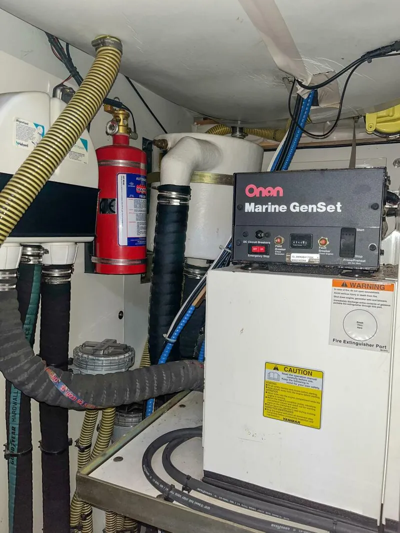 Slide: The Image of 11 Engine Room (1) - 4275771