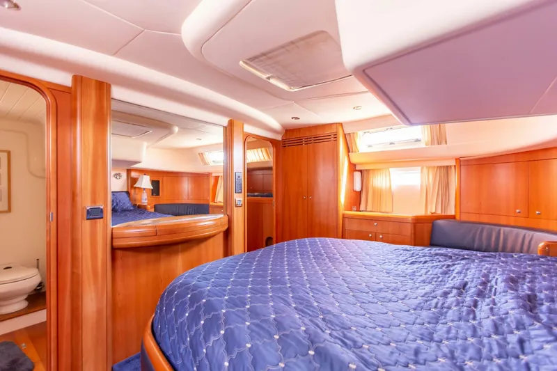 Slide: The Image of 6 Aft Cabin (5) - 4275742