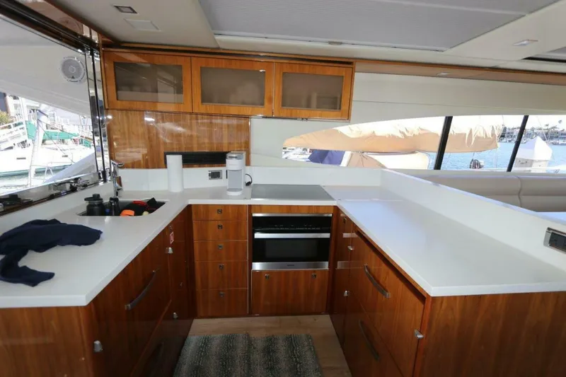 Slide: The Image of Riviera 6000 Sport Yacht 2020 - 4275654