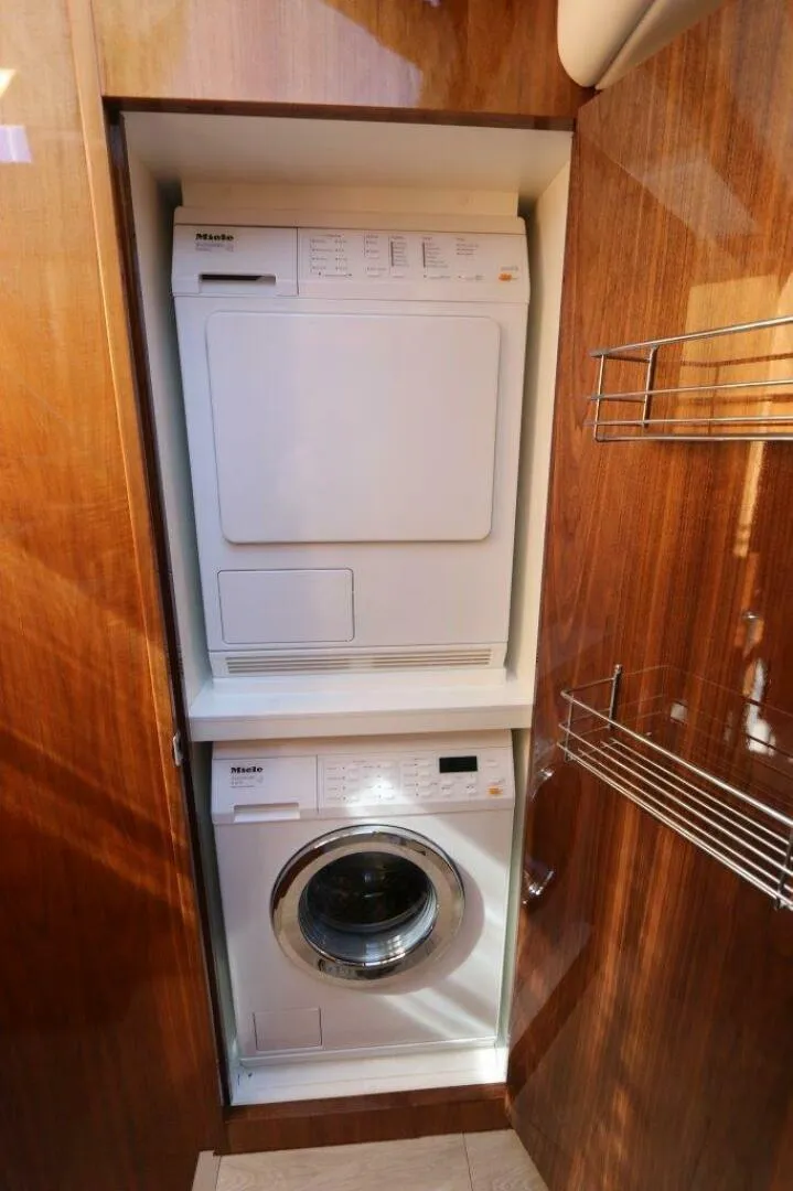 Slide: The Image of Riviera 6000 Sport Yacht 2020 - 4275667