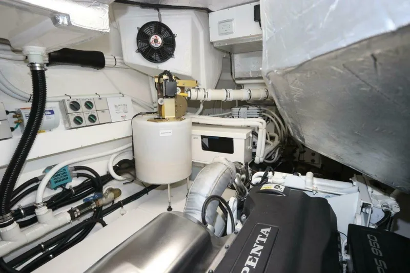 Slide: The Image of Riviera 6000 Sport Yacht 2020 - 4275694