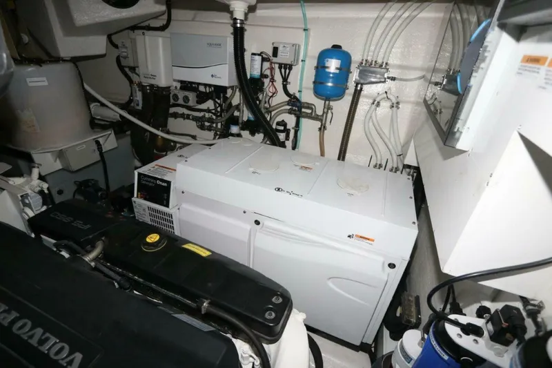 Slide: The Image of Riviera 6000 Sport Yacht 2020 - 4275700